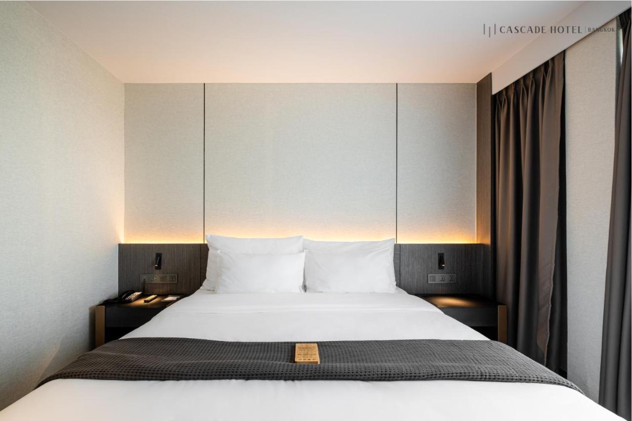 Cascade Hotel Банкок Екстериор снимка