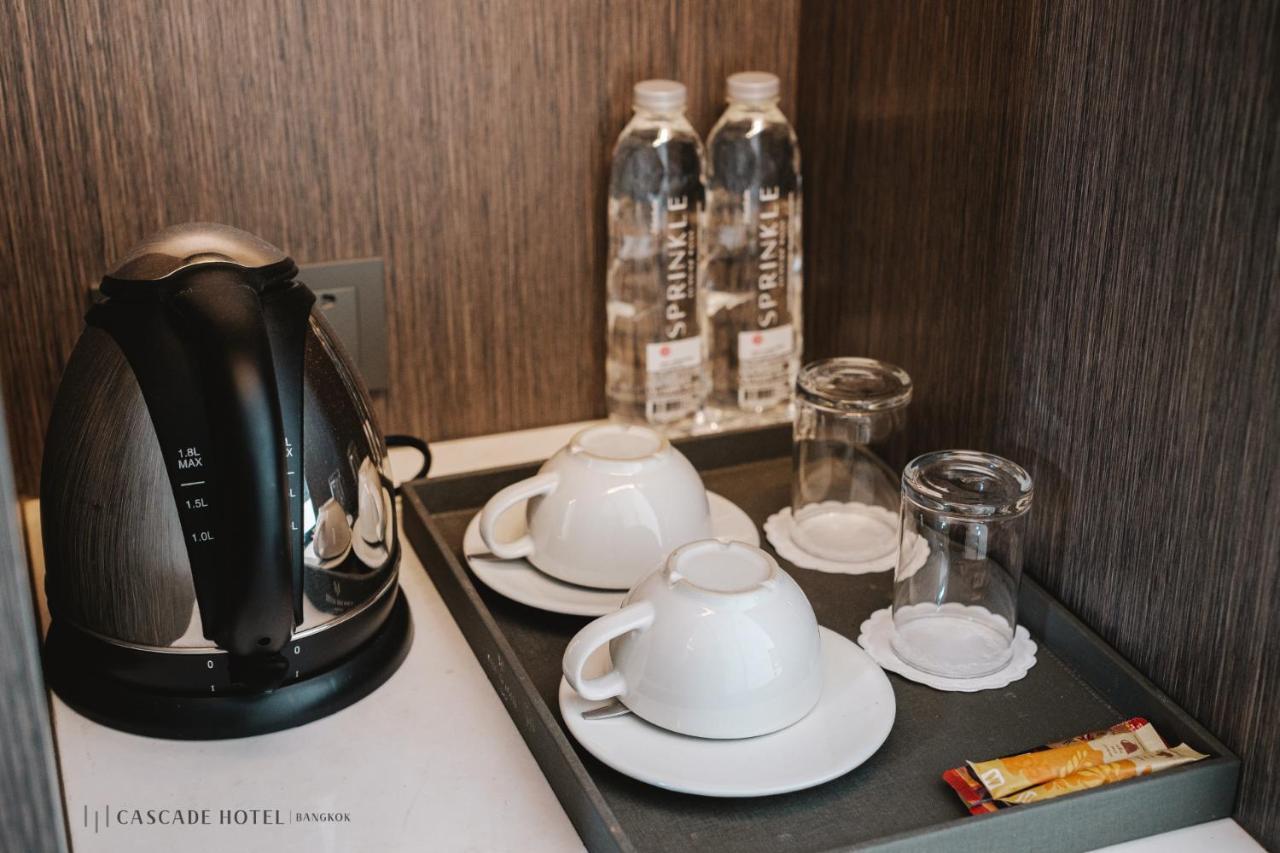 Cascade Hotel Банкок Екстериор снимка
