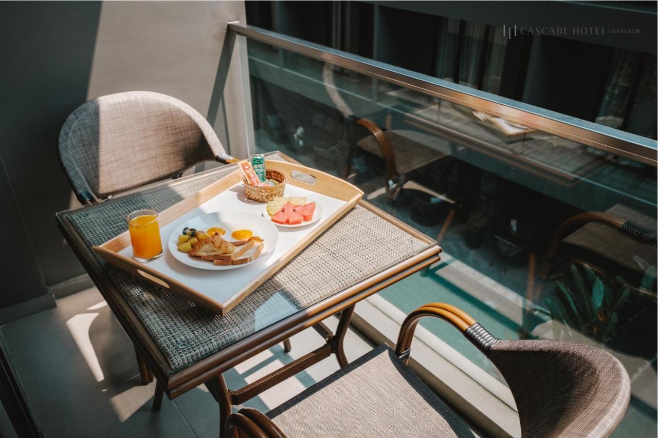Cascade Hotel Банкок Екстериор снимка
