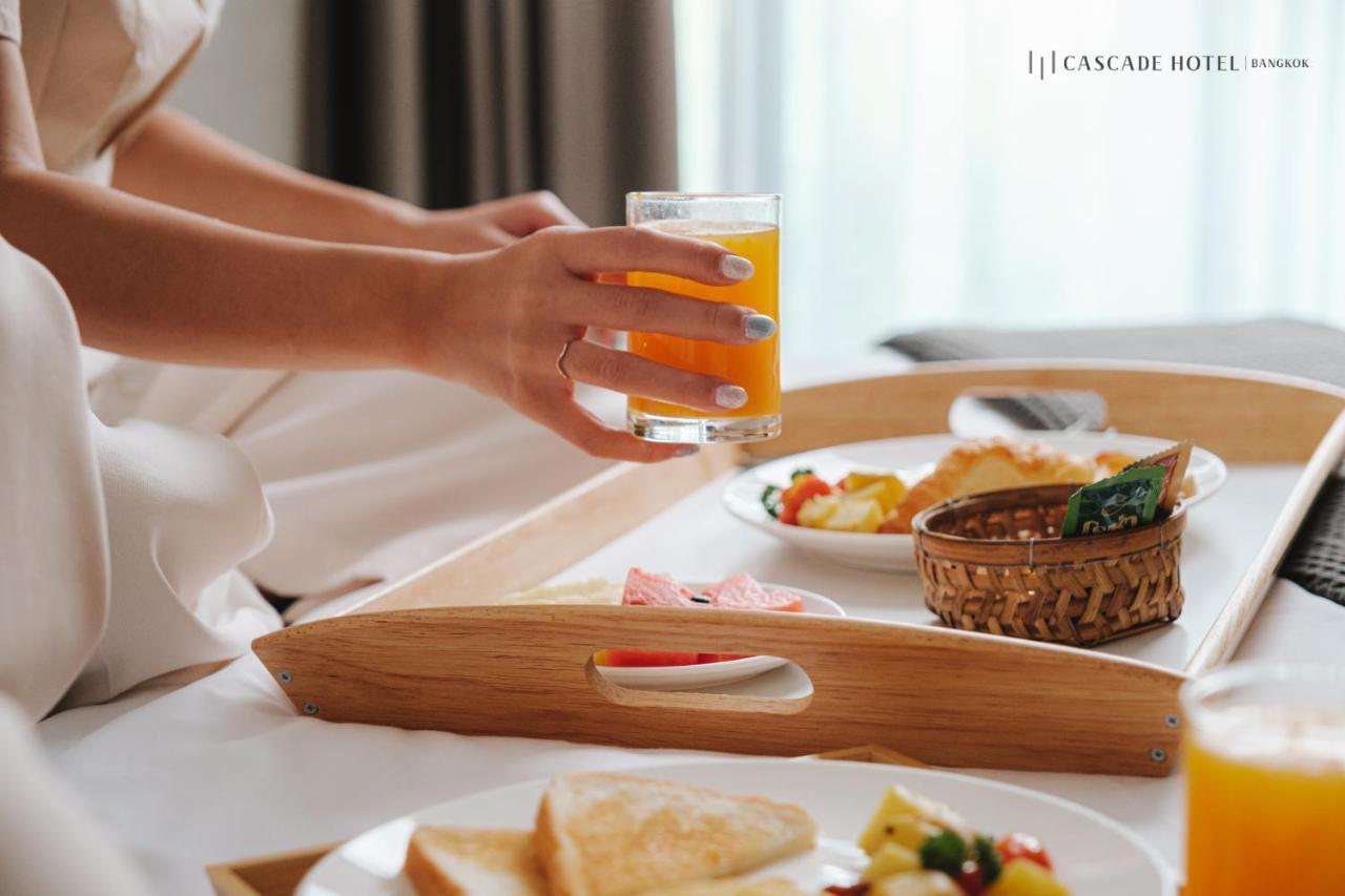 Cascade Hotel Банкок Екстериор снимка