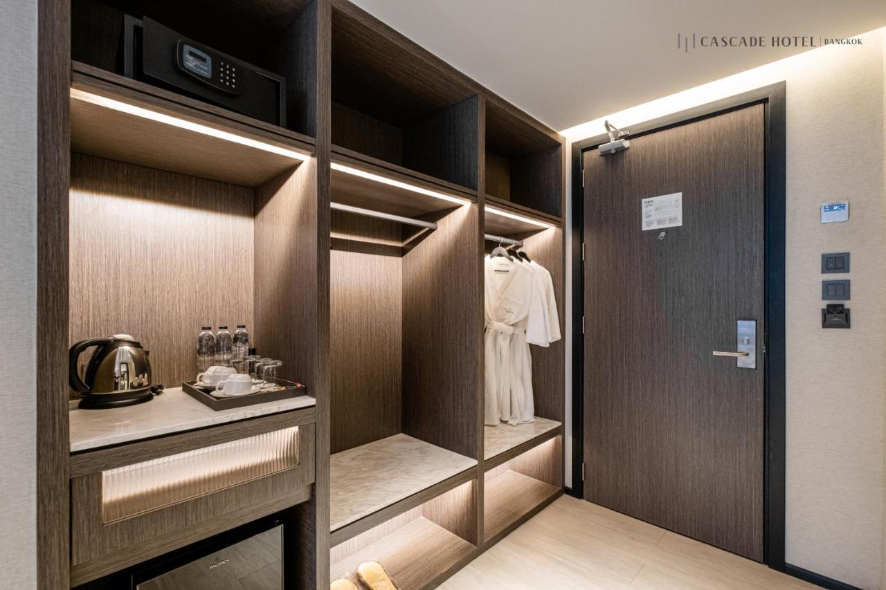 Cascade Hotel Банкок Екстериор снимка