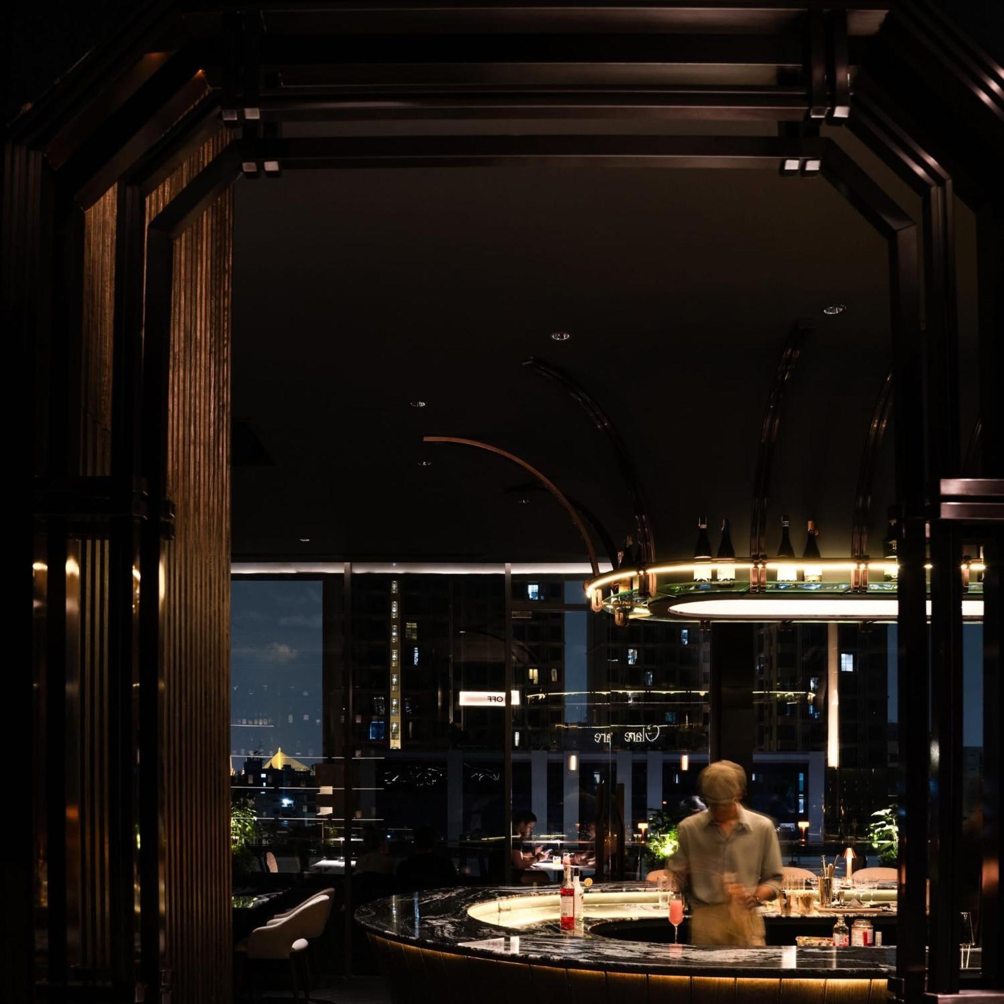 Cascade Hotel Банкок Екстериор снимка